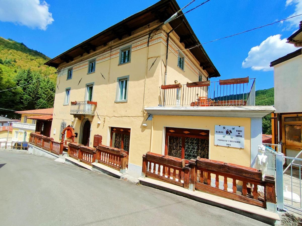 Hotel Palazzo Del Doma - Lake Vagli Vagli di Sotto Exteriör bild
