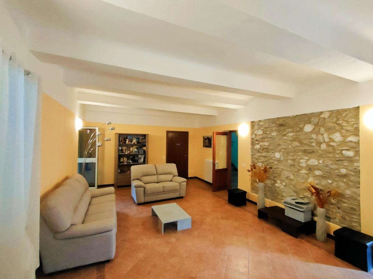 Hotel Palazzo Del Doma - Lake Vagli Vagli di Sotto Exteriör bild