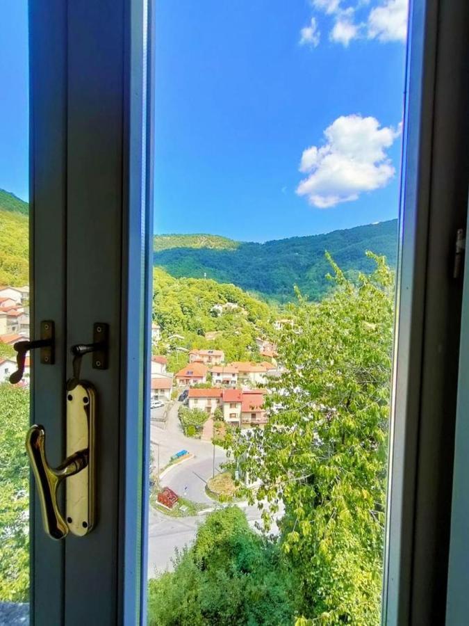 Hotel Palazzo Del Doma - Lake Vagli Vagli di Sotto Exteriör bild